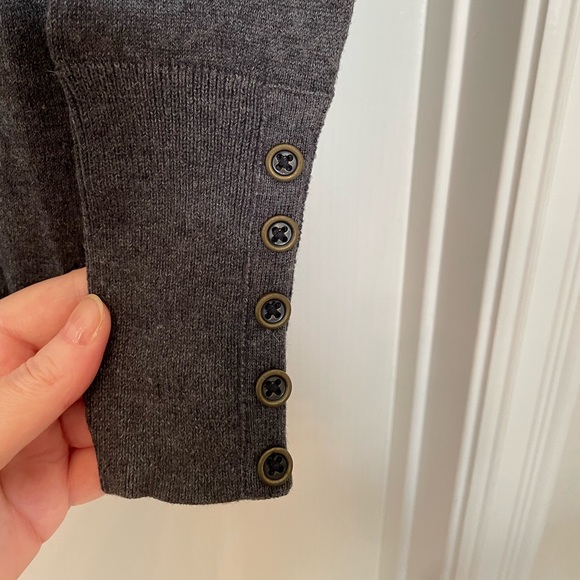 ANA a.n.a. long sleeve lightweight sweater size Large- heather grey 🎉Host Pick🎉 - Picture 2 of 4